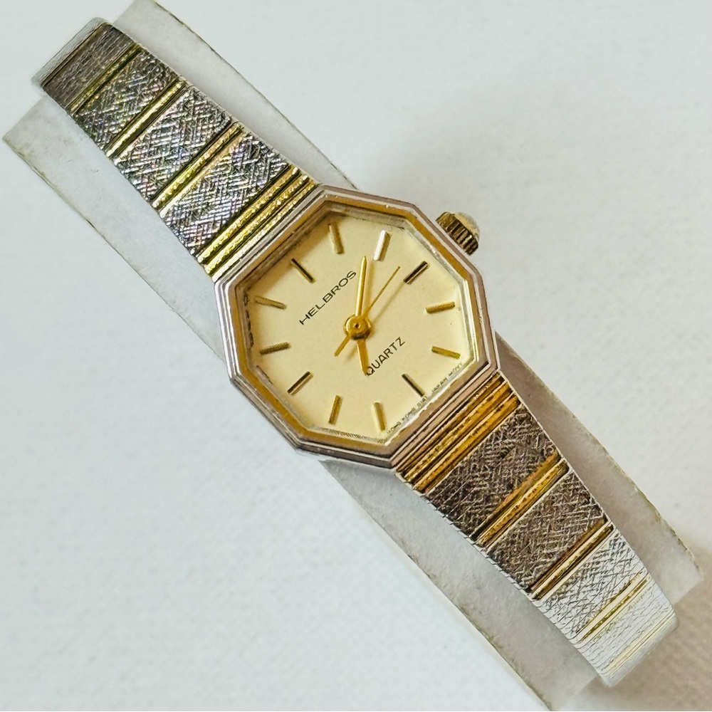 Vintage Helbros Small Face Thin Women's Two Tone Dress Watch Silver Gold 20103
